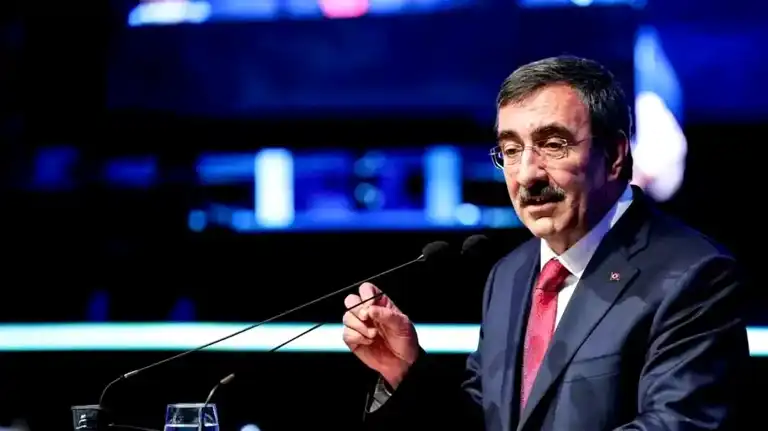 Hükümetten Belediyelere: Asıl İşinize Bakın!